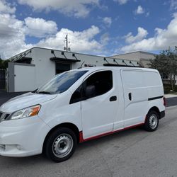 2020 Nissan NV 200