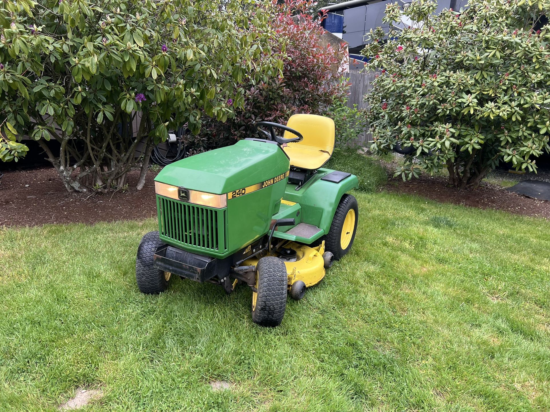 John Deere 240 Lawn Mower