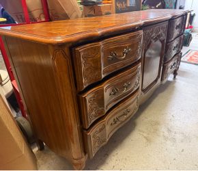 FREE  antique dresser w/ mirror