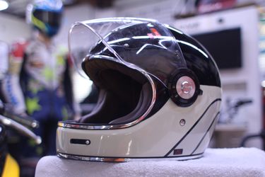 Black and Cream XL TORC Motorcycle Helmet (T1)