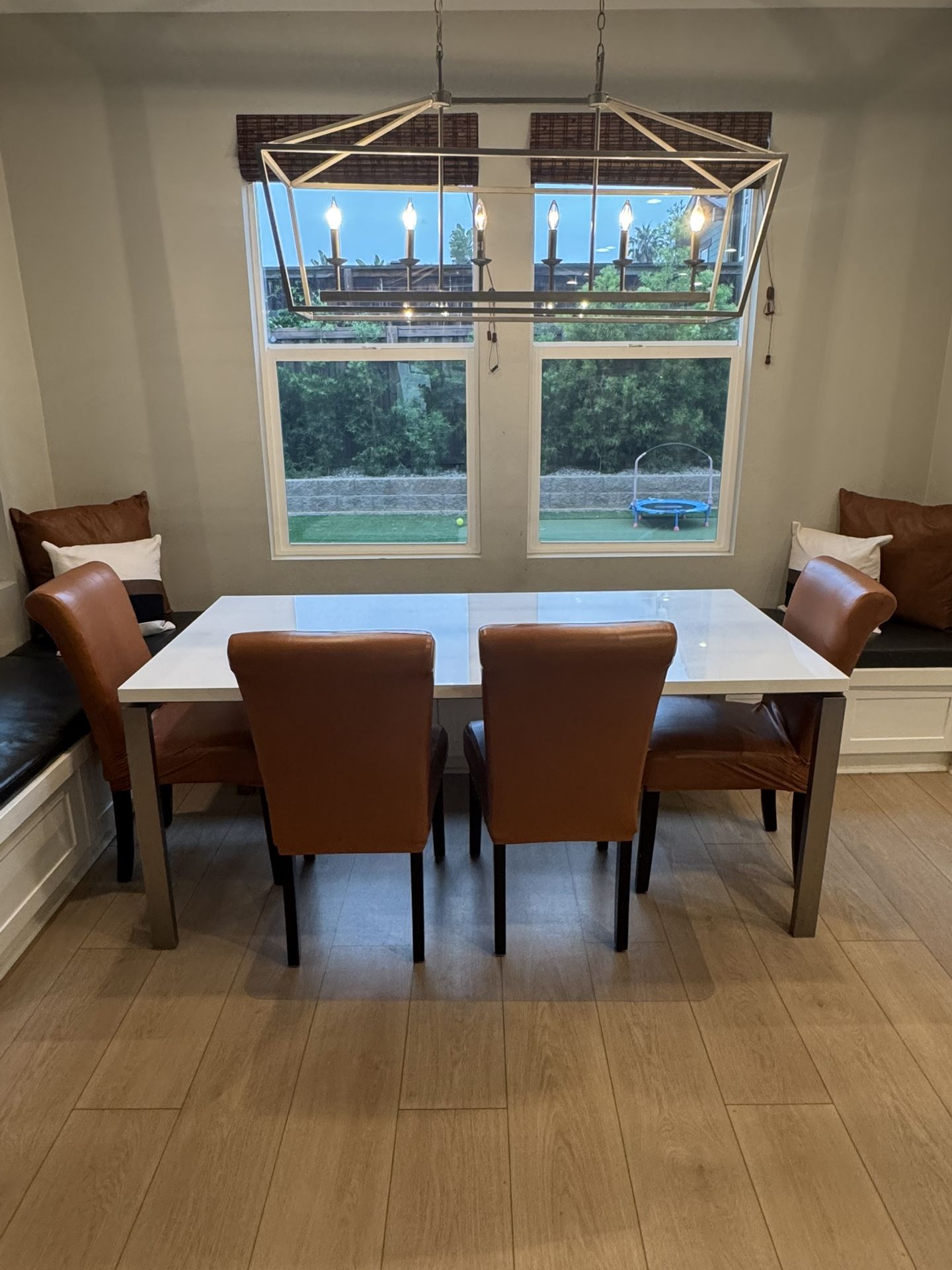 Beautiful White Kitchen Table And 4 Chairs