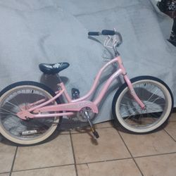 Girls 20 Inch Beach Cruiser $60