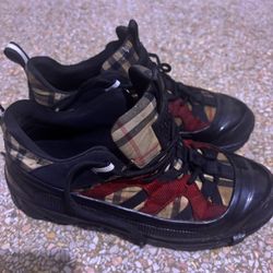 Burberry sneakers 
