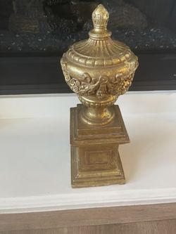 Beautiful Gold Stand