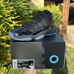 Jordan 11 Retro Gamma Blue (2025) Size 4