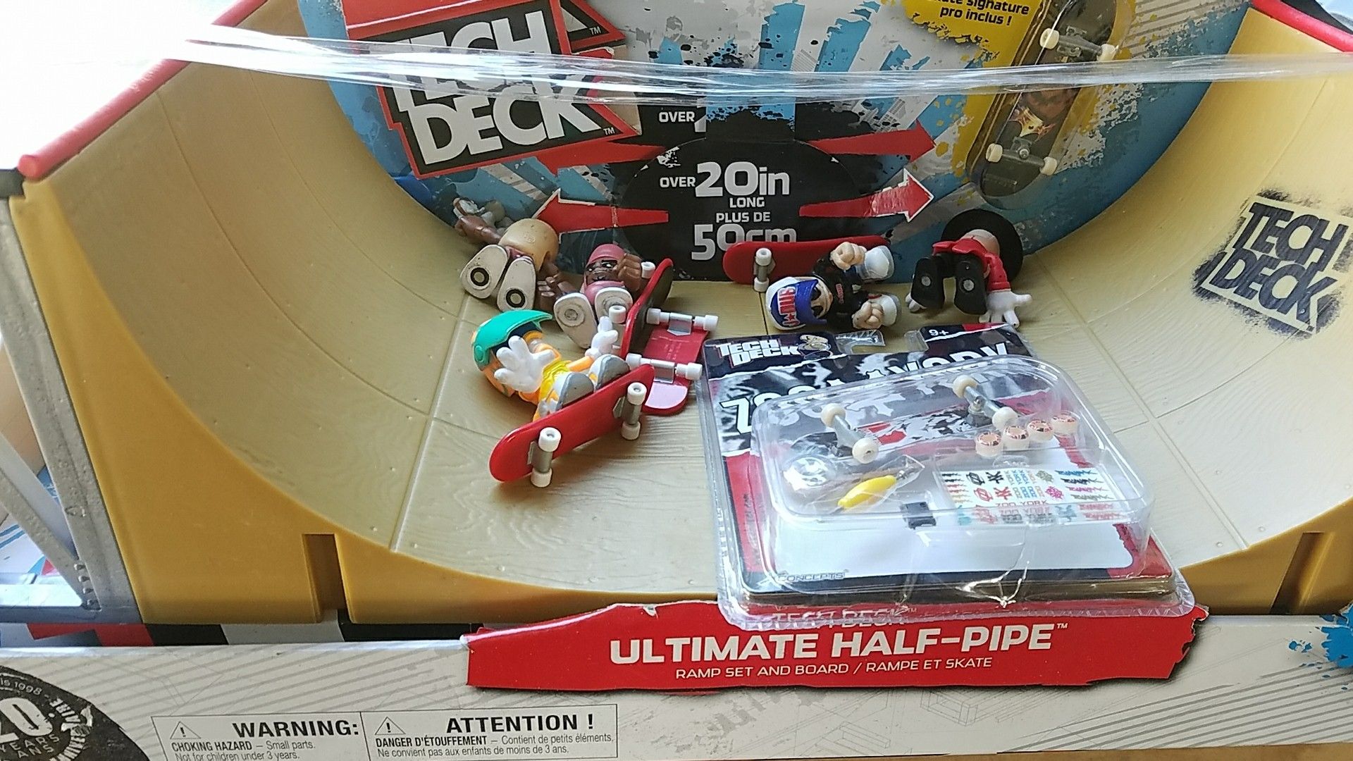 Tech deck ultimate half pipe and extras