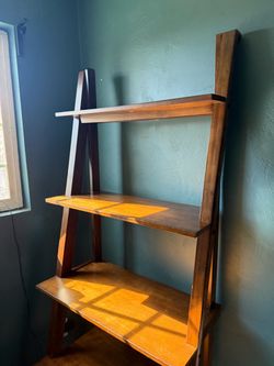 Book shelf / shelves