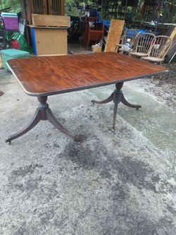 Beautiful antique table to restore