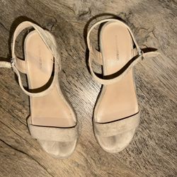 Banana Republic Sandals Size 9