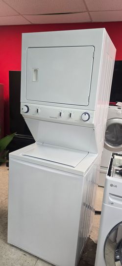 Washer and dryer stacables GAS
