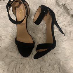 Black Heel 