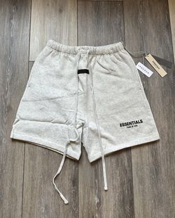 Essentials Fear of God FOG Shorts 'Light Oatmeal' NWT