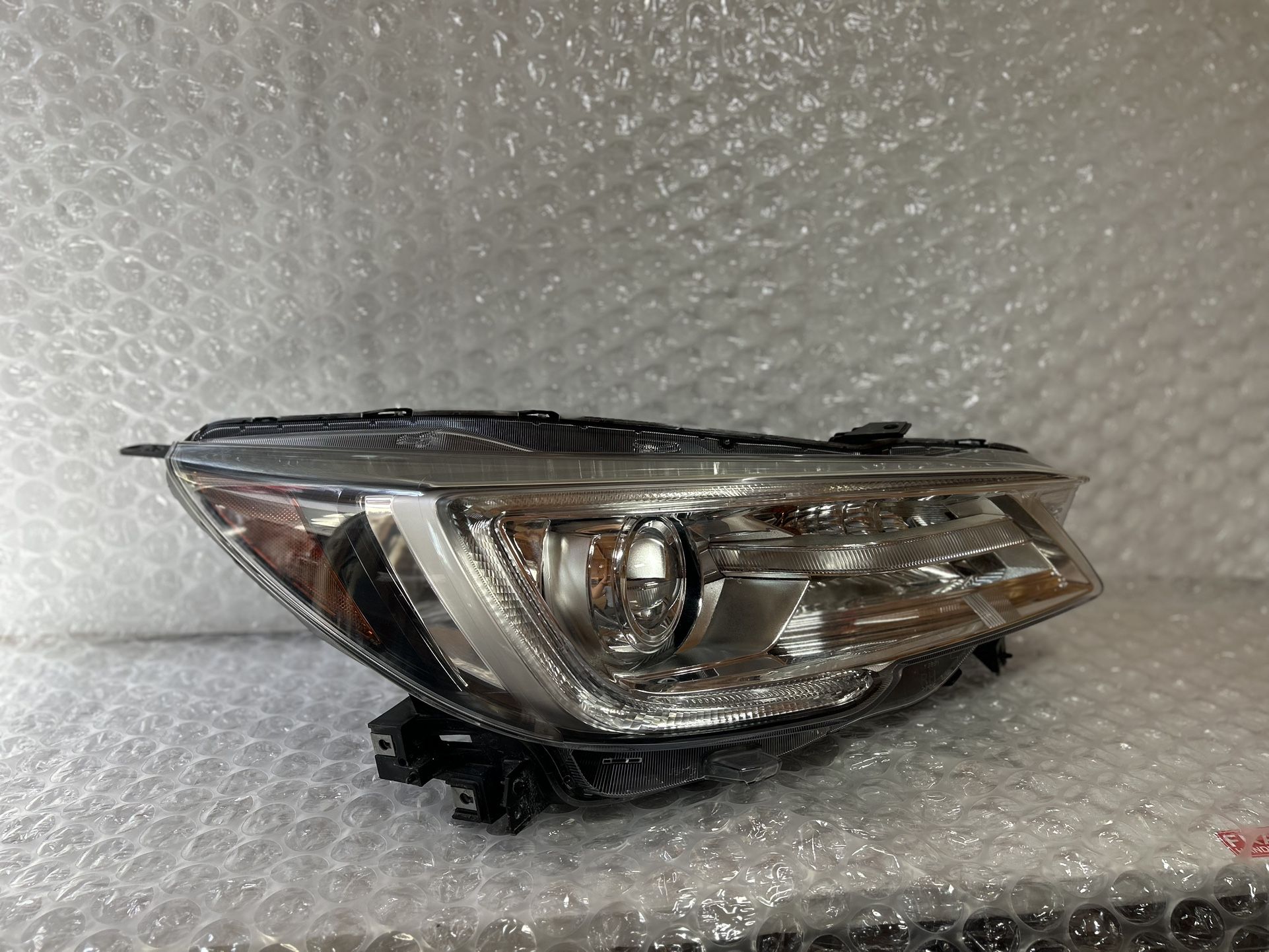 2019 - 2022 Subaru Ascent Halogen W/LED Headlight Right Passenger Side OEM