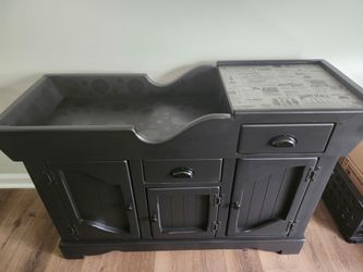 Vintage-Style Black Bar Cabinet / Home Bar