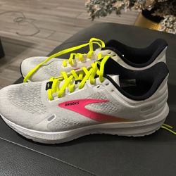 New Brooks 9.5