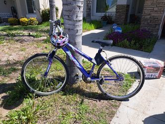 Women's 26" Huffy Mountain Bike