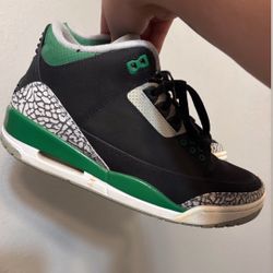 Air Jordan Retro 3’s “Pine Green” Size 9.5 Women’s 