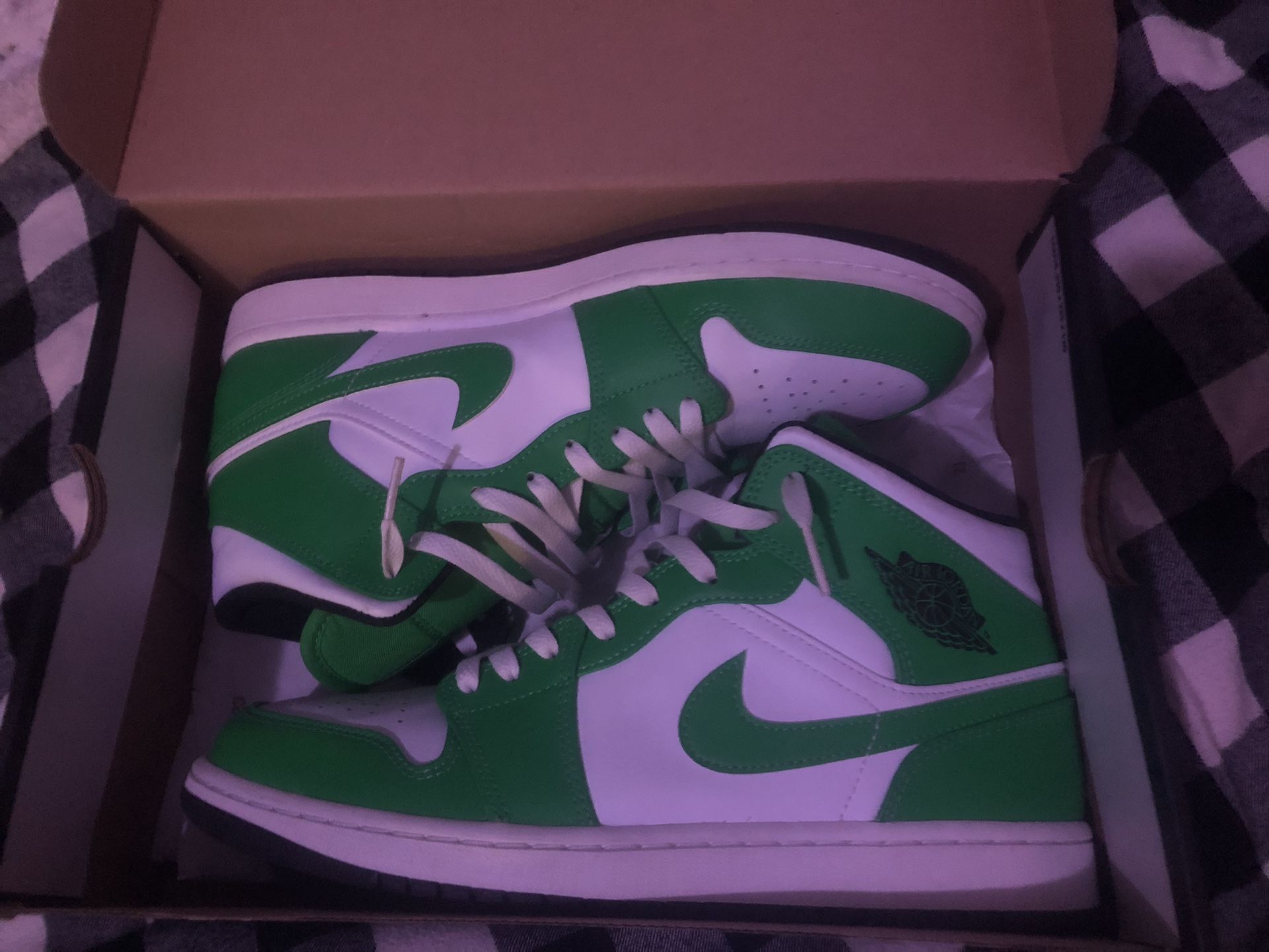 Jordan 1 Mid Green And White Men’s 10.5