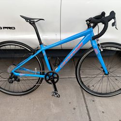 Cannondale Road Bike - See Details!