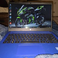 HP LAPTOP 14"