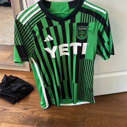 Men’s Medium Austin FC Uniform