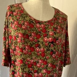 New LULAROE Size S Irma Floral Print Shirt 