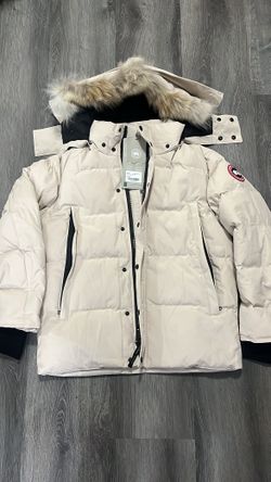 Canada Goose Wyndham Parka Coat Size M