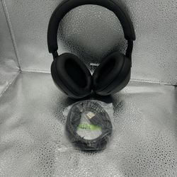Sony WH-1000XM5 w/new battery & cable!