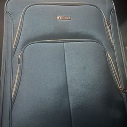 London Fog Luggage For Sale