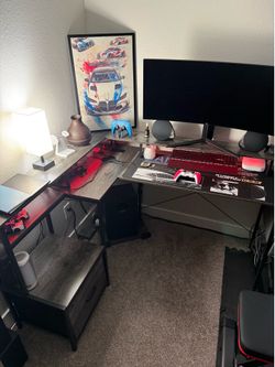 Computer desk