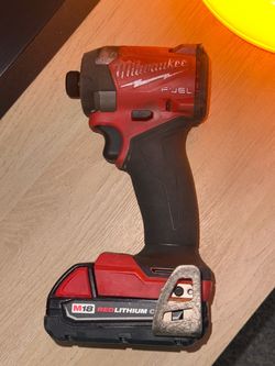 Milwaukee M18 FUEL Impact Driver with Battery
