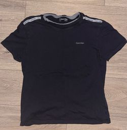 Calvin Klein t shirt