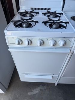 Holiday White 4-Burner Gas Range Stove