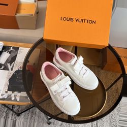 Louis Vuitton Time Out 29