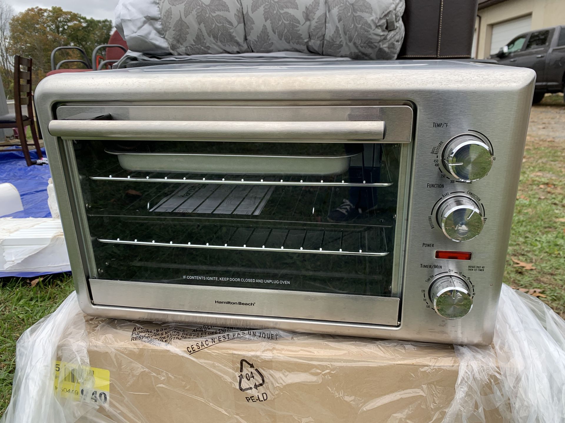 Hamilton Beach confection/toaster oven with rotisserie