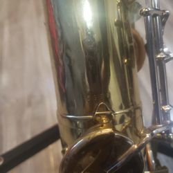 Armstrong 3040 Elkhart Tenor Saxophone
