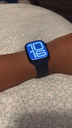 NEW APPLE WATCH SERIES 11 read description (open to offers)✅