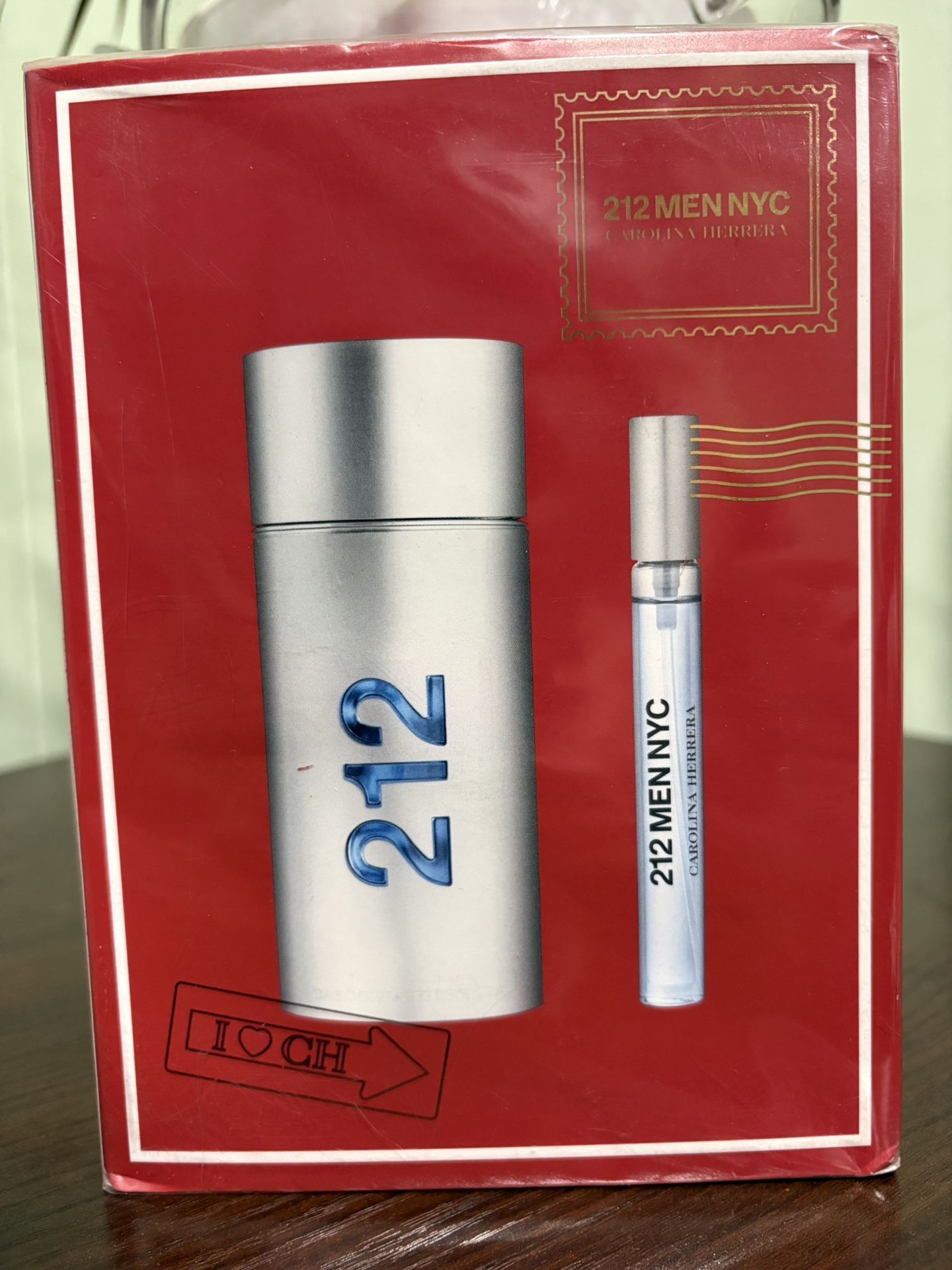 Carolina Herrera 212 Men NYC Perfume Set