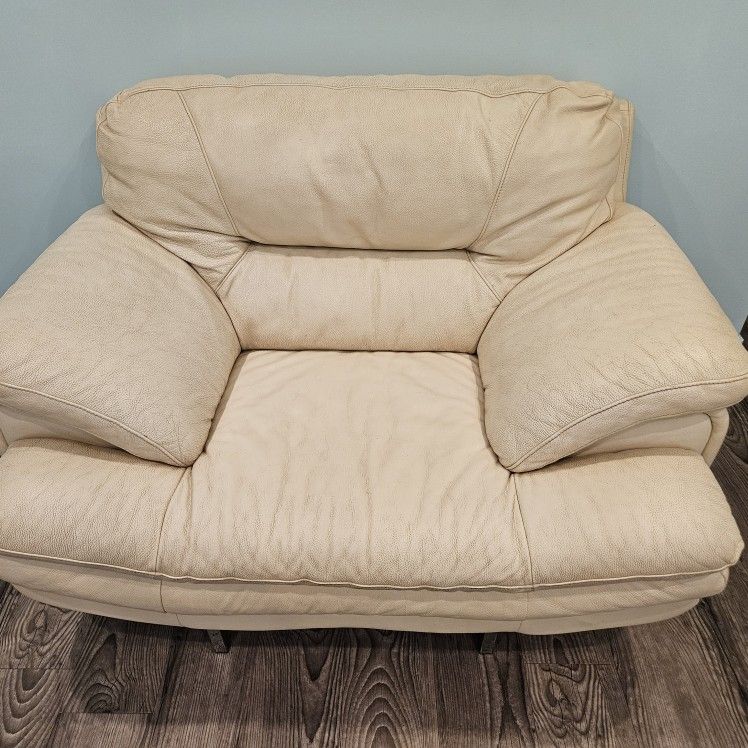 Real Expensive Leather Sofa set for Sell
