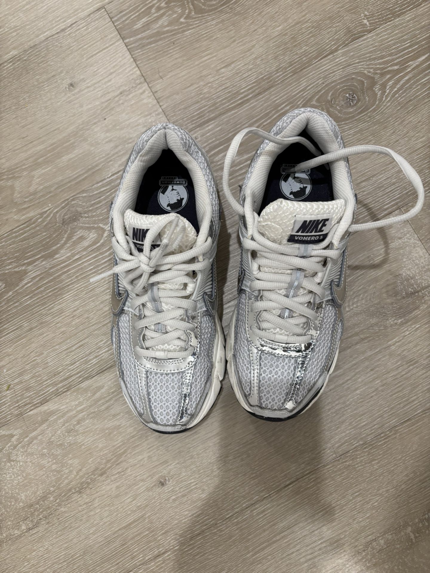 Women’s Nike Vomero - Size 9 - Pristine Condition
