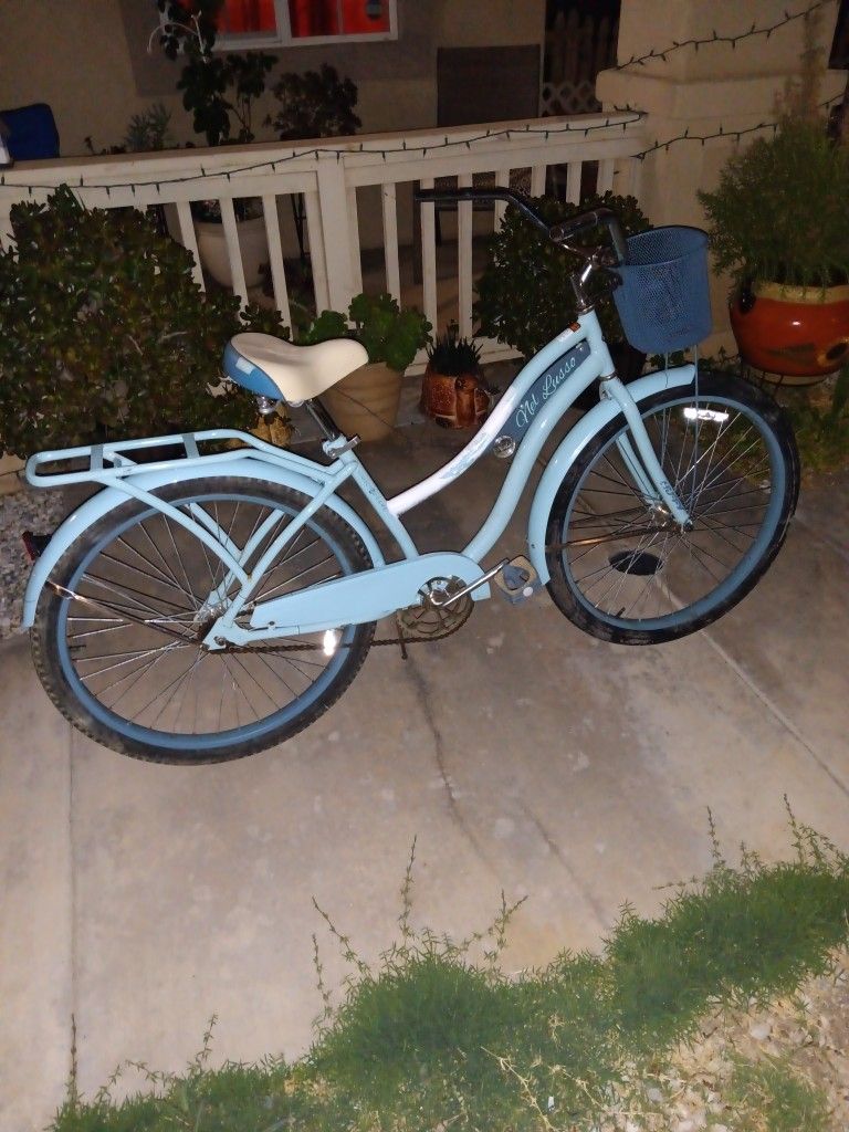 For Sale Nel Lusso 26 Inch Beach Cruiser,Please See Pictures And Read Details Carefully.