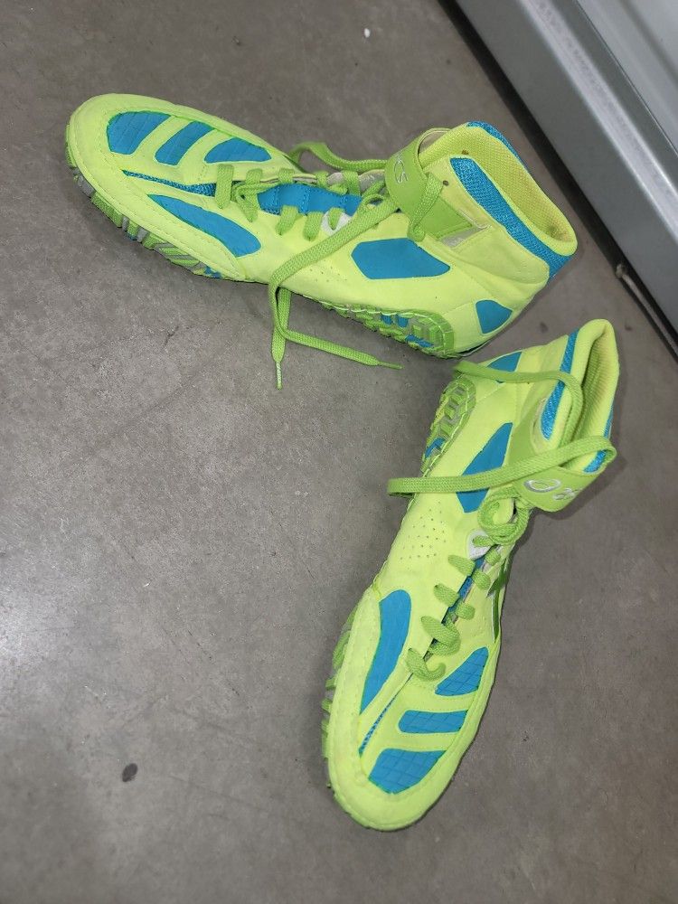 Asics Aggressor 2 J402Y Neon Blast Green Blue Wrestling Boxing Shoe Mens Size 12 Used Like New for Sale in Brooklyn NY OfferUp