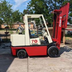 Nissan Forklift 7000 Lb Capacity