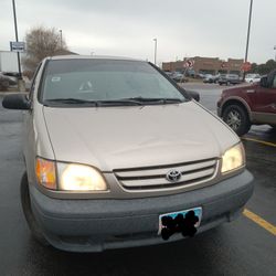 2001 Toyota Sienna