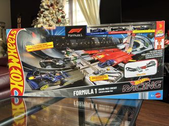 Hot Wheels Formula 1 Grand Prix Circuit Racing 