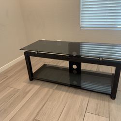 Cabinet table