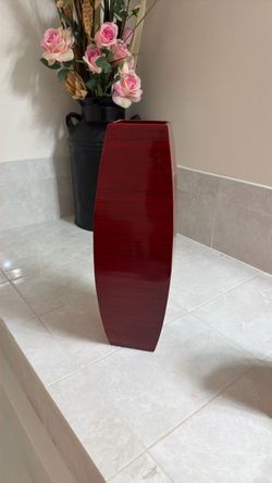 Wooden dry arrangement vase