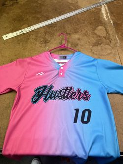Custom Uniforms / Uniformes Al Gusto