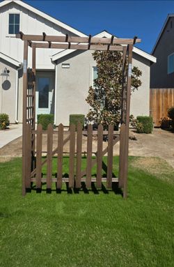 Wood Garden Arbor with Gate and Trellis