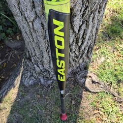 EASTON "BIG BARRELL " 29" INCH BASEBALL BAT (.SEE PICS) LOCATED IN GLENDORA.  SEE MY PAGE FOR OTHER BASEBALL/ SOFTBALL EQUIPMENT FOR SALE CHEAP!!!
